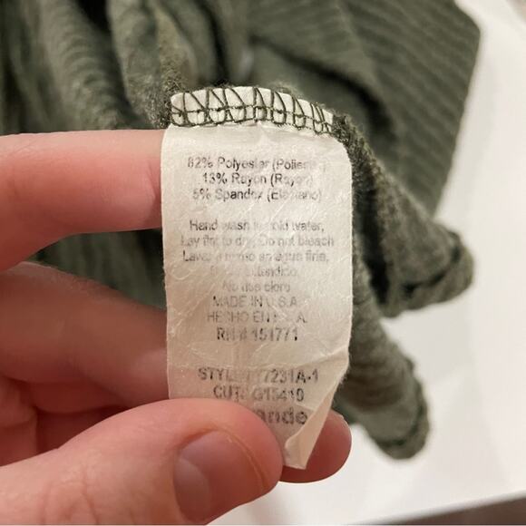 Gilli Olive Green Knit Sleeveless Cardigan Size‎ L - Picture 6 of 9